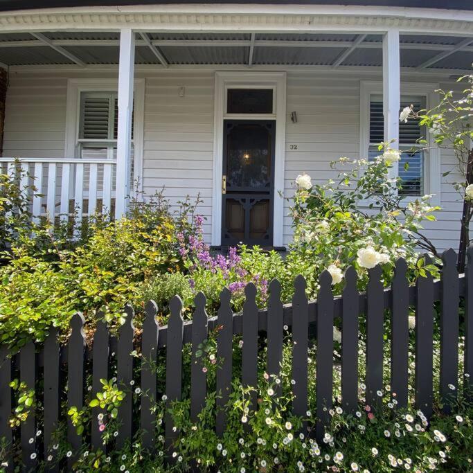 Charming Cottage Nestled In Prime Location Launceston Dış mekan fotoğraf